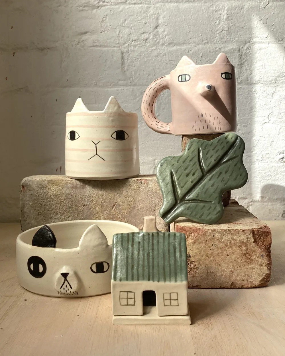 Sale Digby Dog Shaped Bowl - x Cécile Dumetier Plates + Bowls